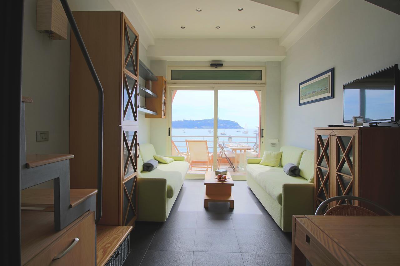 Studio Bay View By Icasamia Lejlighed Villefranche-sur-Mer Eksteriør billede